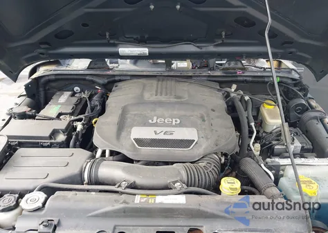 2016 Jeep Wrangler Unlimited Sport z USA, uszkodzony, nr VIN 1C4BJWDG4GL226180